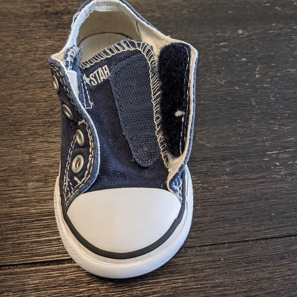 Baby Converse all star low tops - Picture 4 of 8